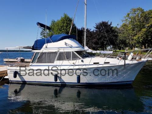 Bayliner 3270 Motoryacht anmeldelser og tekniske specifikationer